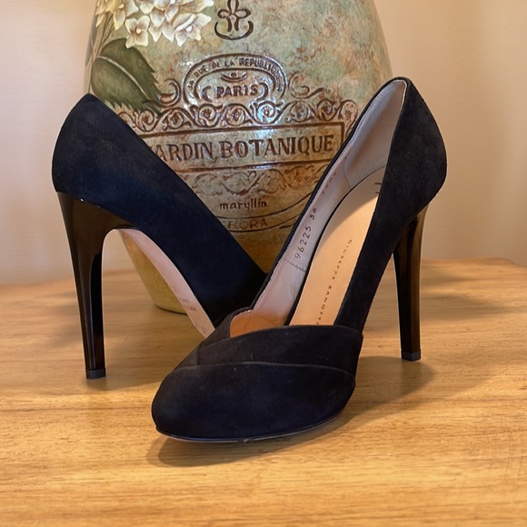 EUC GIUSEPPE ZANOTTI VERO CUOIO BLACK SUEDE LEATHER CLASSIC ITALY PUMPS U.S. 6 - Picture 3 of 15